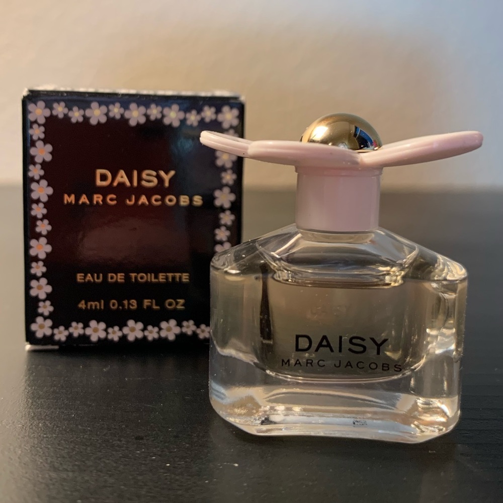 Marc Jacobs Daisy